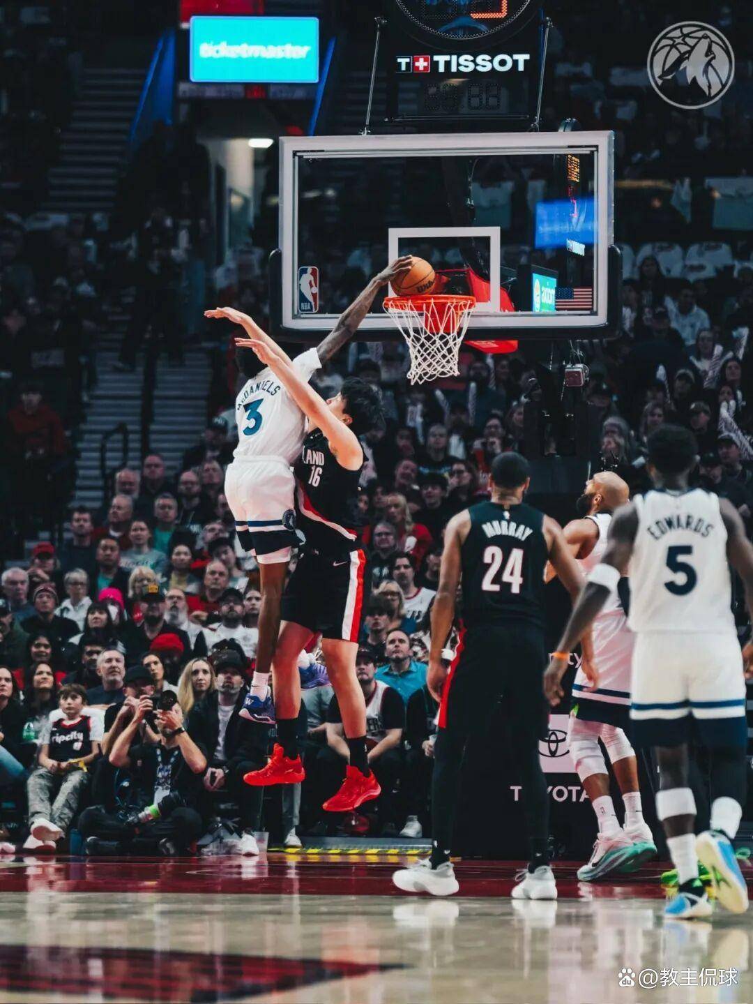 开云体育-孟菲斯灰熊发布备战花絮，赛后官宣签约，NBA常规赛任务艰巨，赛程密集仍需轮换的简单介绍-开云体育